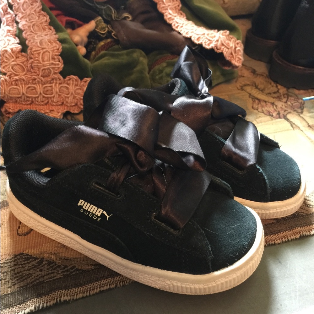 Girls sneakers, size 8